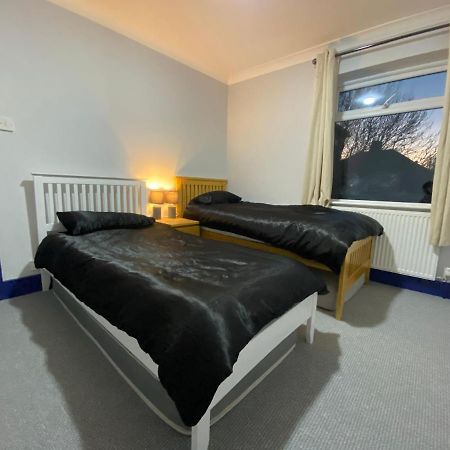 Harewood Lodge - Single And Double Rooms Self Serve Apartment King's Lynn Eksteriør billede