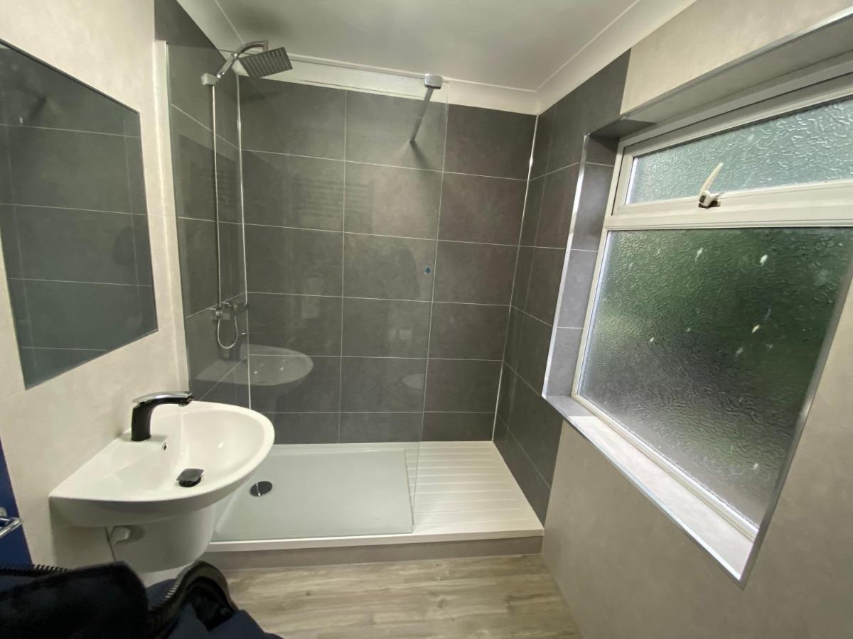 Harewood Lodge - Single And Double Rooms Self Serve Apartment King's Lynn Eksteriør billede