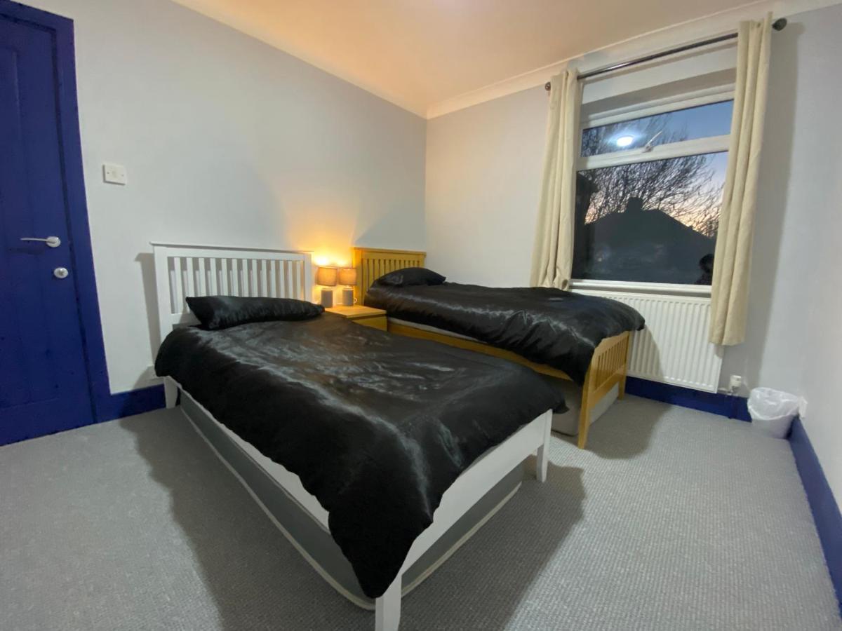 Harewood Lodge - Single And Double Rooms Self Serve Apartment King's Lynn Eksteriør billede